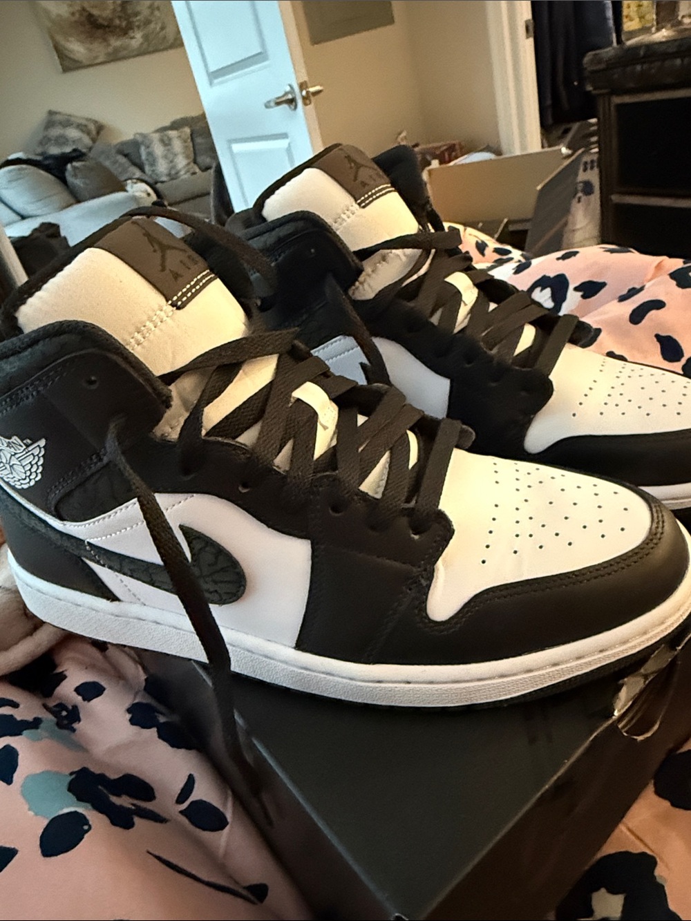 Jordan Men's Black and White High-Top Athletic Shoes